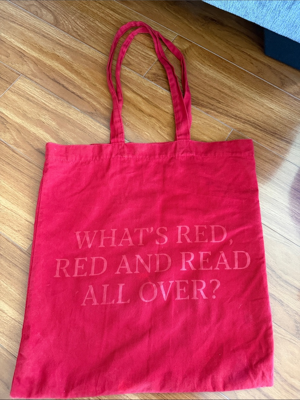 Valentino Garavani x Belletrist collaboration red book tote - Picture 2 of 2